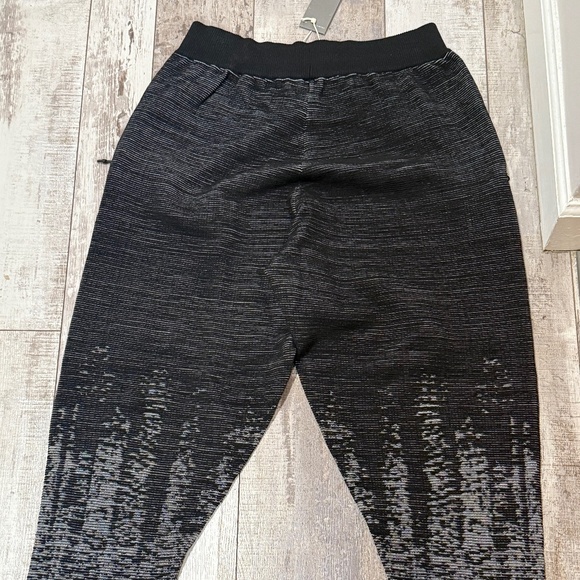 $198 NWT Adidas MENS ‘ZNE Pulse Knit’ Pants Jogger Bottoms - Size M - Picture 12 of 15